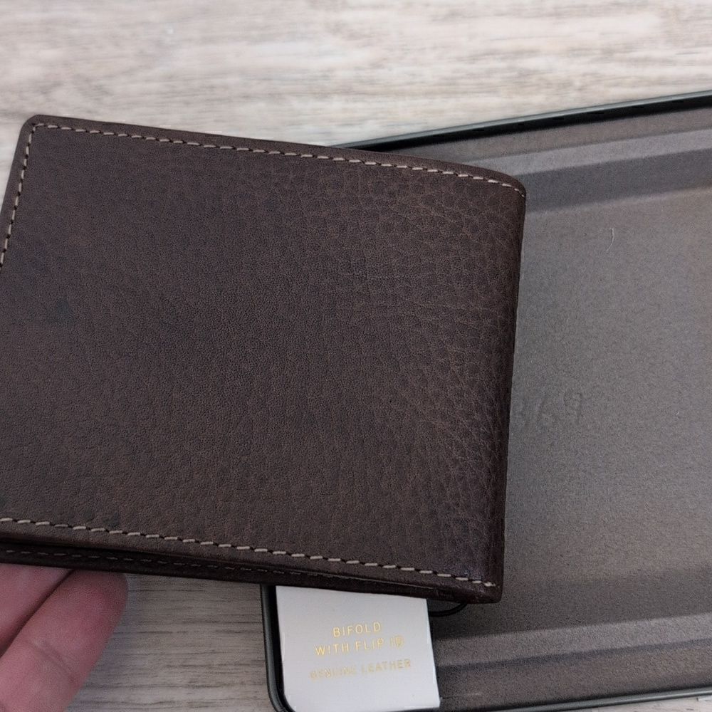 FOSSIL Bifold with Flip ID Brown Wallet. Genuine Leather. NEW - Picture 6 of 7